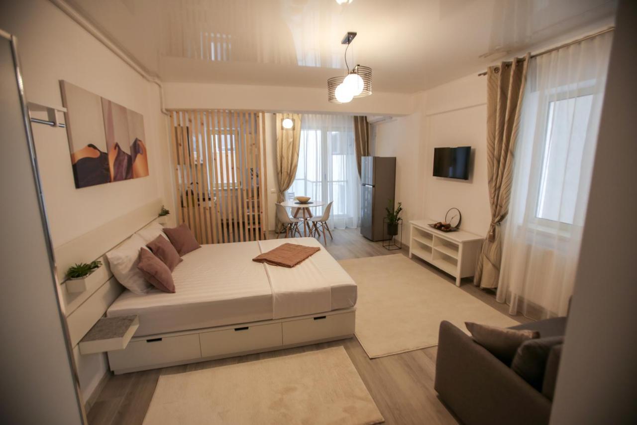 Premium Studios Mamaia Nord - Marea La 50M Năvodari Buitenkant foto