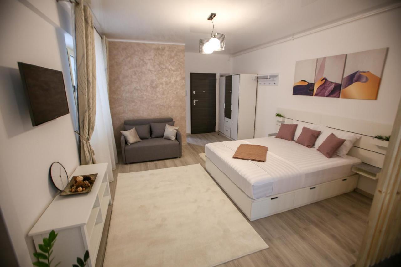 Premium Studios Mamaia Nord - Marea La 50M Năvodari Buitenkant foto