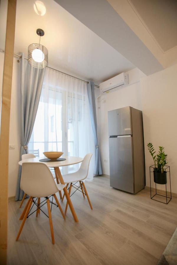 Premium Studios Mamaia Nord - Marea La 50M Năvodari Buitenkant foto