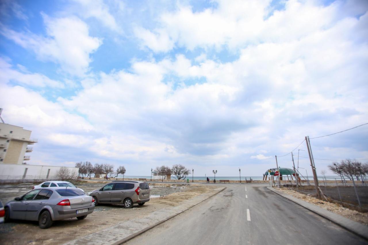 Premium Studios Mamaia Nord - Marea La 50M Năvodari Buitenkant foto