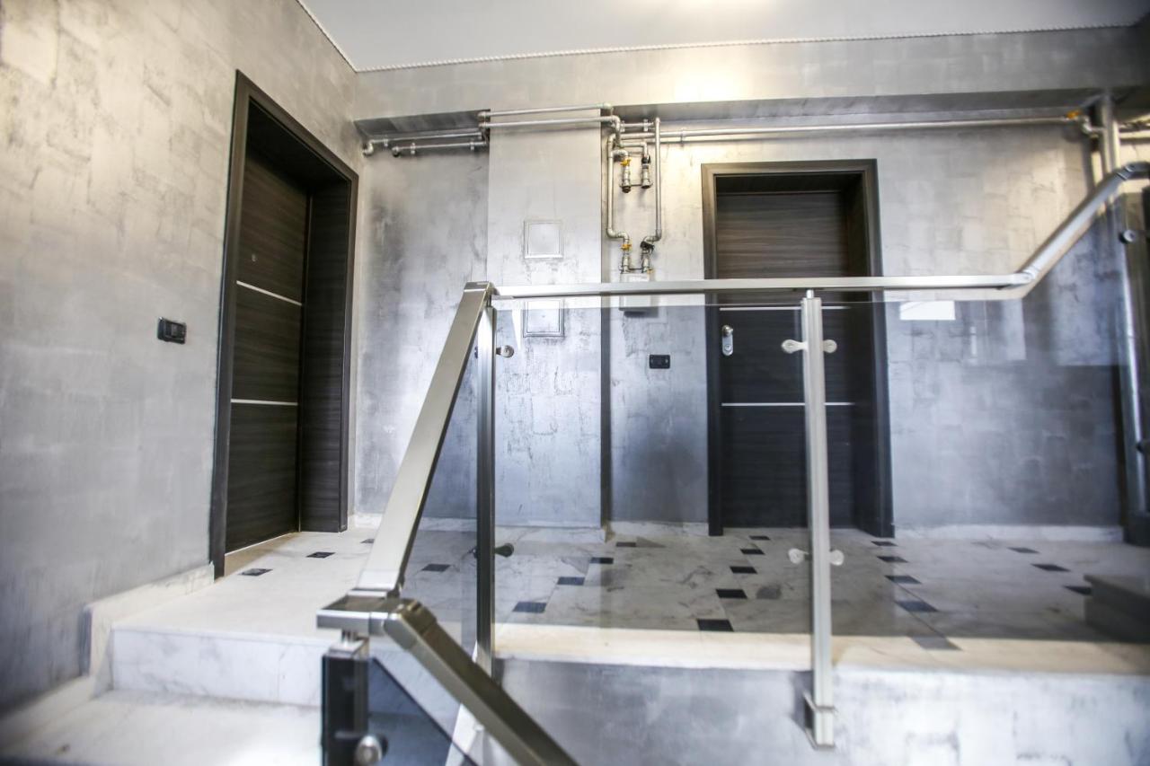 Premium Studios Mamaia Nord - Marea La 50M Năvodari Buitenkant foto